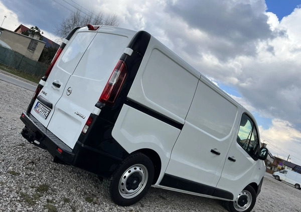 Opel Vivaro cena 46800 przebieg: 221444, rok produkcji 2015 z Goniądz małe 352